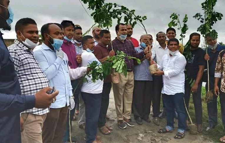 রূপগঞ্জে বৃক্ষরোপণ কর্মসূচি পালন।।প্রতিবন্ধীদের মাঝে সেলাই মেশিন ও খাদ্য সামগ্রী বিতরণ