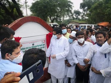 নাটোর- বগুড়া মহাসড়কের সম্প্রসারণ কাজের উদ্বোধন বাংলাদেশকে মধ্যম আয়ের দেশে পরিনত করেছে শেখ হাসিনা সরকার – পলক